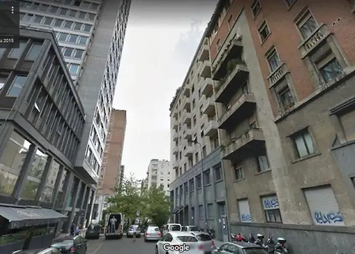 Jr Mm3 Repubblica -stazione-centro Direz- C3 Lejlighed *