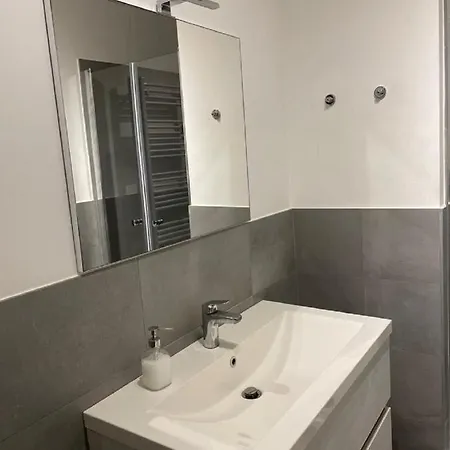 Jr Mm3 Repubblica -stazione-centro Direz- C3 * ميلان